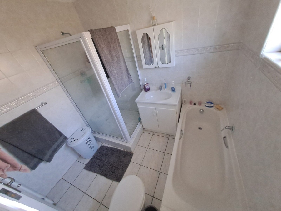 2 Bedroom Property for Sale in Gonubie Eastern Cape